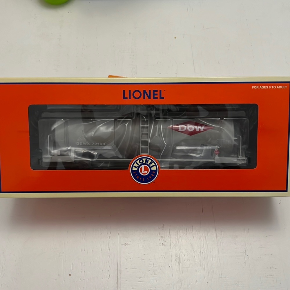 Lionel Dow Chemical Unibody Tank Car.  6-17970